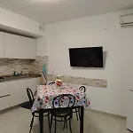 شقة Fiordaliso سيرمِيوني