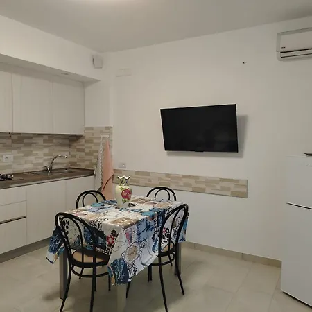 شقة Fiordaliso سيرمِيوني